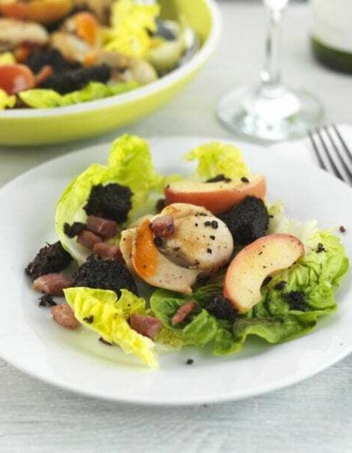 black-pudding-and-scallops-600×600-1_2022-08-10-081352_ufrq