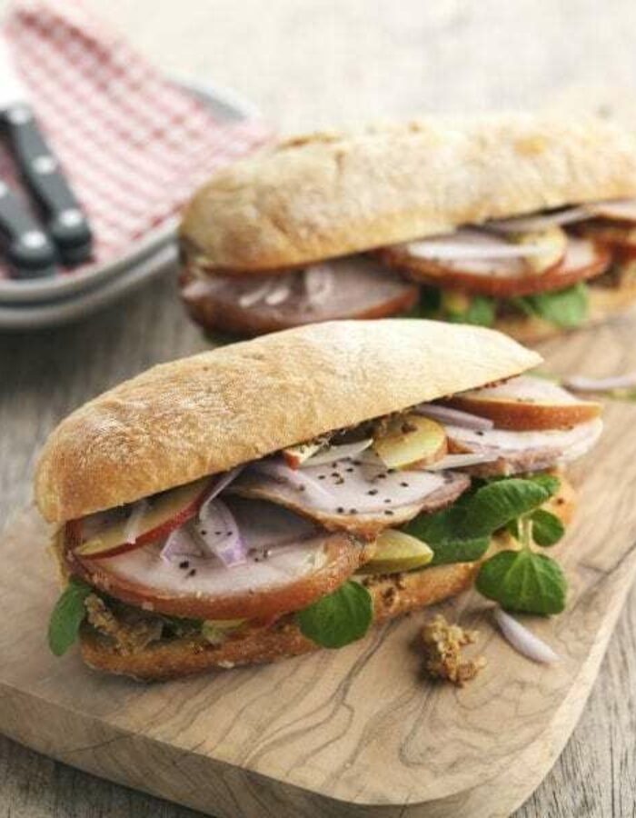 pork-and-crackling-baguette-2-600×600-1_2022-08-10-081357_zpkz